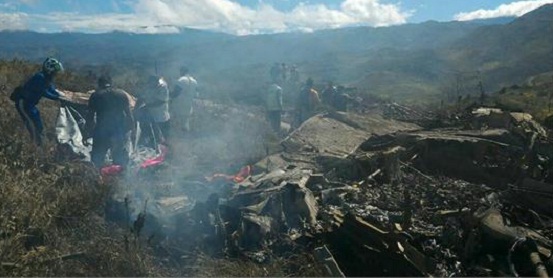 इंडोनेशियाई सेना का विमान दुर्घटनाग्रस्त, 13 लोगों की मौत