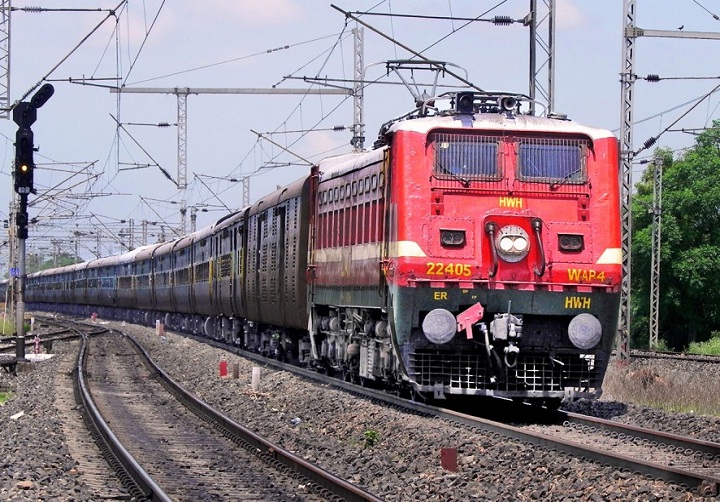 पंजाब सीएम कैप्टन अमरेंदर सिंह ने रेल मंत्री को दो रेल परियोजनाओं पर गौर करने को कहा