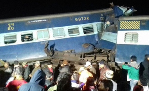 कैपिटल एक्सप्रेस ट्रेन के दो डिब्बे पटरी से उतरे, दो लोगों की मौत