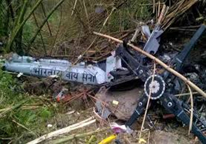 असम- जोरहाट में ट्रेनिंग के दौरान भारतीय वायुसेना का विमान क्रैश, 2 पायलट की मौत 