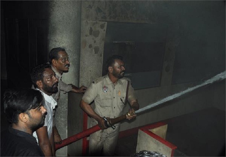 पटियाला में ओरिएंटल बैंक ऑफ कामर्स के इम्प्लाइज यूनियन दफ्तर को लगी आग