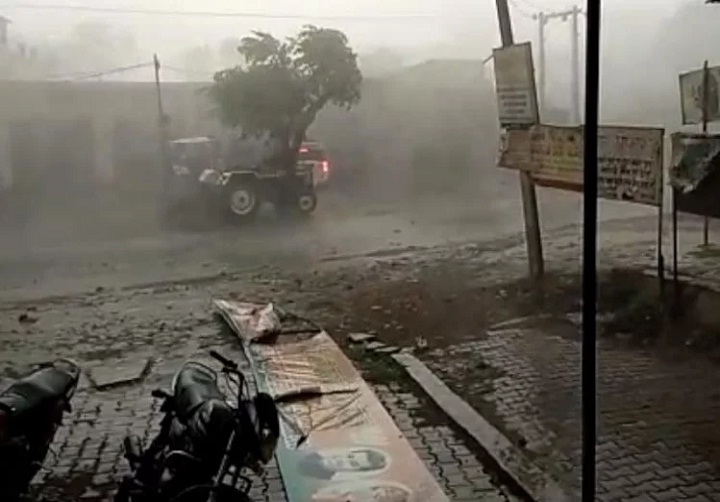 दक्षिण भारत में मानसून ने दी दस्तक ,तेज बारिश के साथ तुफान मचा सकता है तबाही..