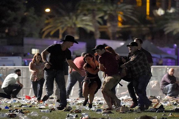  अमेरिका-लास वेगास के कैसिनो में फायरिंग, 20 की मौत, 100 घायल,हमलावर ढेर