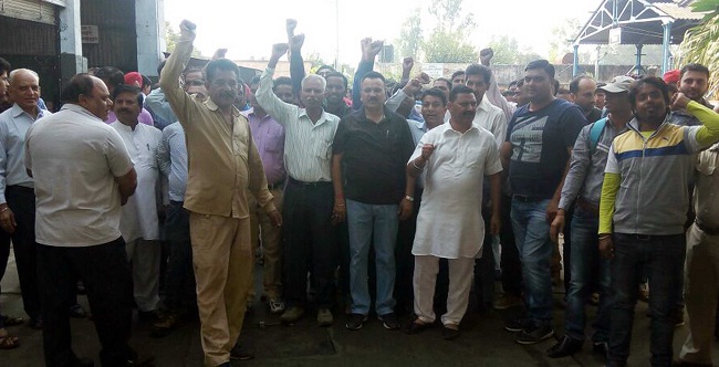 उत्तरीय रेलवे मजदूर यूनियन ने पठानकोट रेलवे स्टेशन पर की रोष रैली