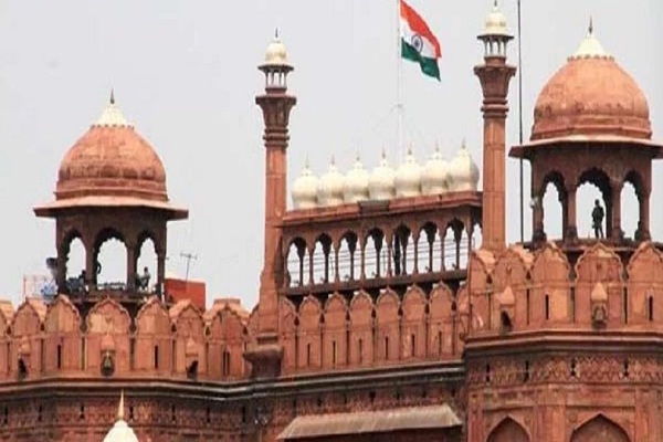 पाक ने भारत के लाल किले पर ठोका दावा