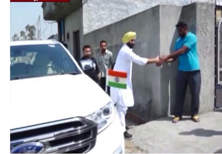 खैहरा को अपने वाहन पर राष्ट्रीय झंडे और चिह्न का प्रयोग का कोई हक नहीं: चन्नी