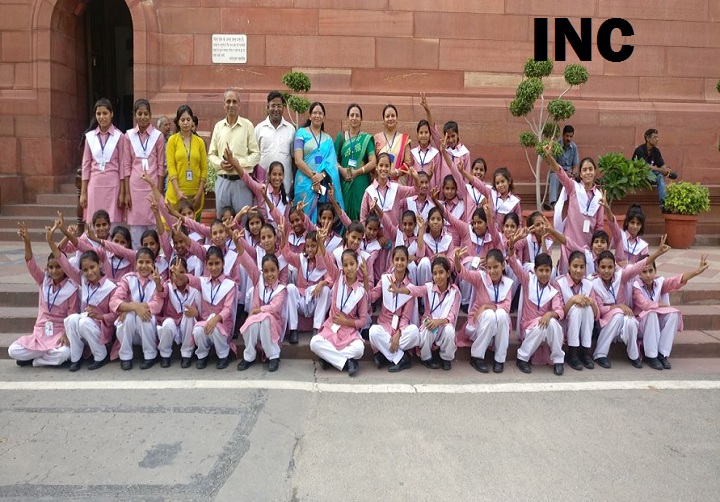 जिलाधिकारी के प्रयास से कस्तूरबा गांधी आवासीय विद्यालय की छात्राओं ने संसद में पहुंचकर लाइव प्रसारण का अवलोकन किया