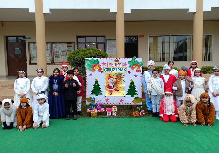  इनोसेंट हार्टस के चारों स्कूलों में मनाया गया क्रिसमस