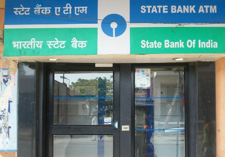 ओटीपी की मदद से एसबीआई ATM से निकालें 10,000 रुपये, जानें प्रक्रिया.....