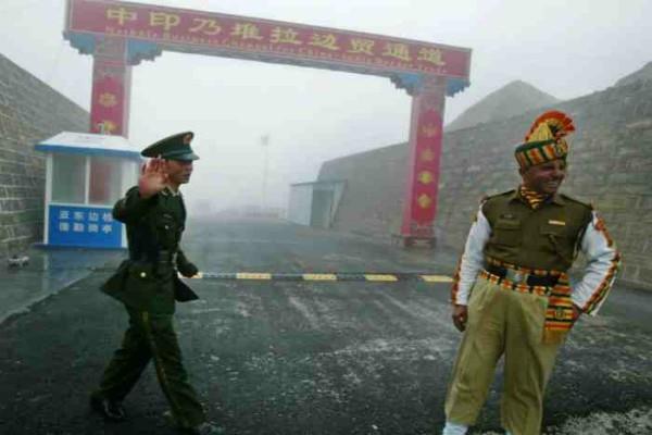 सीमा पर तनाव बढ़ने से भारत-चीन ने तैनात किए तीन-तीन हजार सैनिक