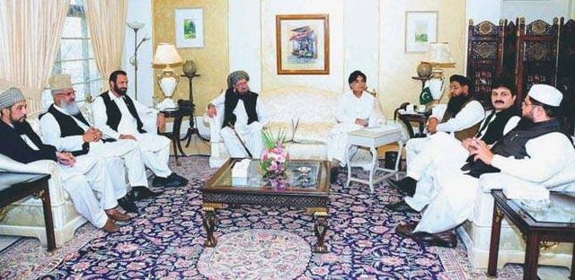 पाकिस्तान का चेहरा बेनकाब, प्रतिबंधित समूह प्रमुखों से मिले गृह मंत्री