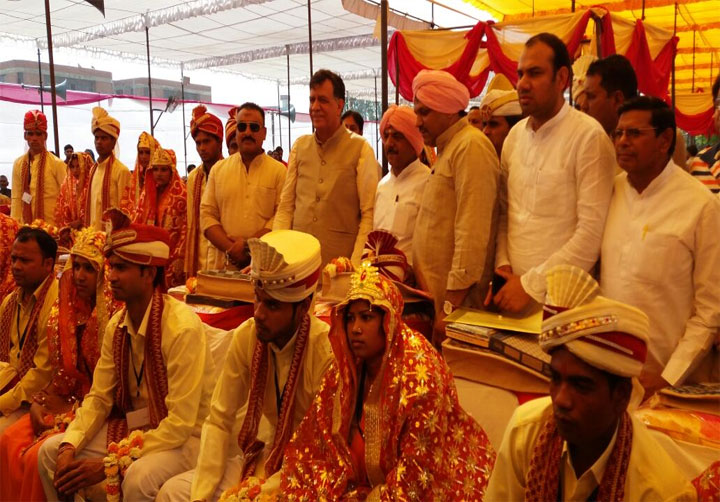 मुख्यमंत्री सामूहिक विवाह योजना के तहत,मुजफ्फरनगर में 443 युवक युवतियों का सामूहिक विवाह संम्पन 