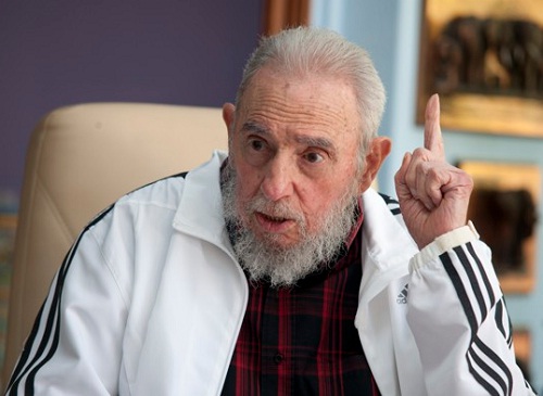 फिदेल को श्रद्धांजलि , 50 साल बाद क्यूबा में उतरा अमेरिकी विमान