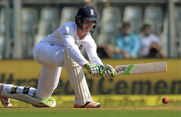 पहले दिन इंग्लैंड का स्कोर पांच विकेट पर 288 रन
