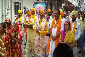 बाबा बड़भाग सिंह मंदिर की वार्षिक शोभायात्रा निकाली
