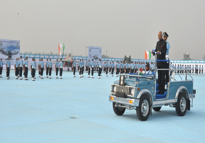 राष्ट्रपति द्वारा देश की एकता एवं अखंडता की रक्षा के लिए भारतीय सेना द्वारा डाले जा रहे योगदान की सराहना 