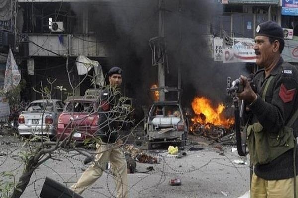  लाहौर में पंजाब एसेंबली के पास धमाका, 16 की मौत