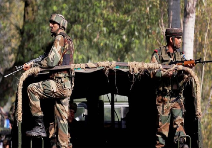 पुलवामा में सुरक्षा बलों के आँप्रेशन में जाकिर मूसा ग्रुप के तीन आतंकी ढेर