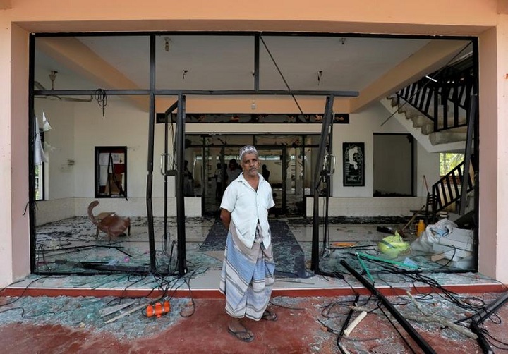  श्रीलंका के चार कस्बों में सांप्रदायिक हिंसा के बाद फिर लगाया गया कर्फ्यू