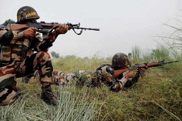कश्मीर- सेना ने घुसपैठ की कोशिश नाकाम की, दो आतंकी मारे