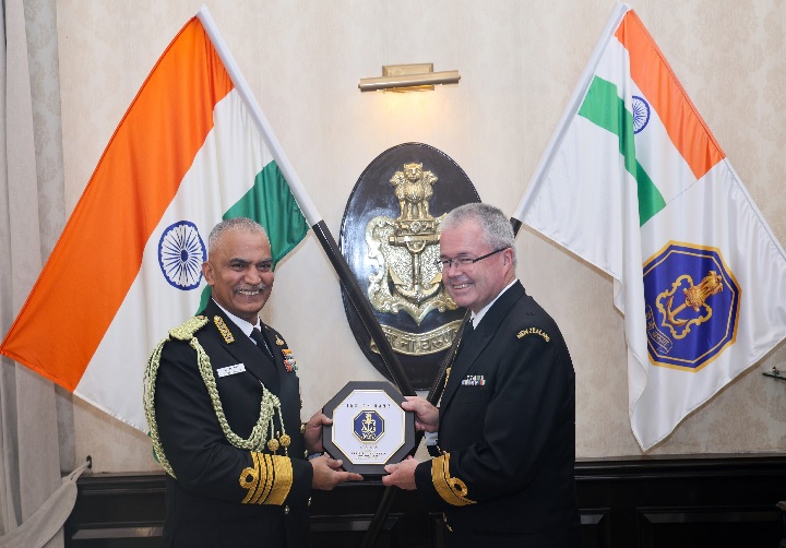  न्यूजीलैंड की रॉयल नेवी के नौसेना प्रमुख आरएडीएम डेविड प्रॉक्टर का भारत दौरा