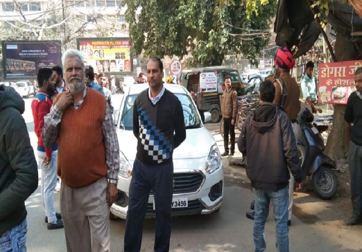  पुलिस कमिश्नर दफ्तर के सामने बाइक सवार युवकों ने लूट की घटना को दिया अंजाम