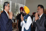 भगवंत मान द्वारा राज्य के पहले दौरे पर आए भारत के चीफ़ जस्टिस का स्वागत