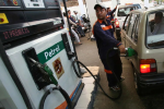  पेट्रोल 100 के पास... U.P.A सरकार की गलत नीतियों का खामियाजा चुकाना पड़ रहा है  मोदी सरकार को 