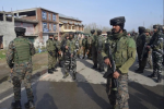 श्रीनगर के लावापोरा में आतंकी हमला, CRPF के 2 जवान घायल, 2 शहीद