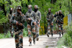 जम्मू-कश्मीर: शोपियां मुठभेड़ में एक और आतंकी मारा गया, अब तक पांच हुए ढेर, ऑपरेशन जारी